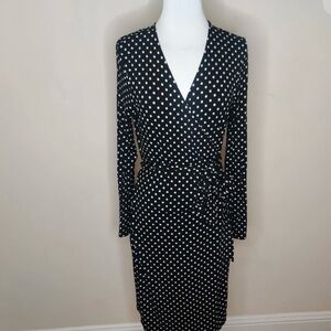 H&M Women's Black/ white Polka Dot V
Neck Wrap Dress Size
Small